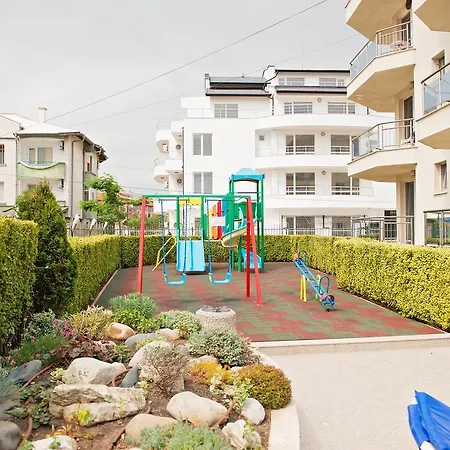 семеен адена 3* Cernomoreț