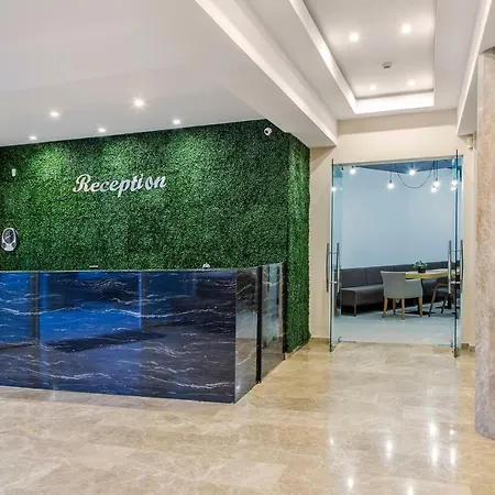 Hotel семеен адена