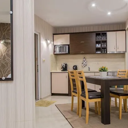 семеен адена Hotel 3*