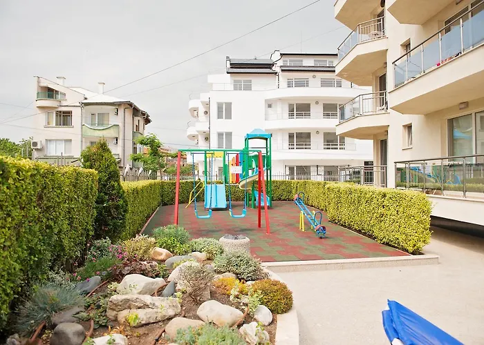 семеен адена 3* Chernomorets