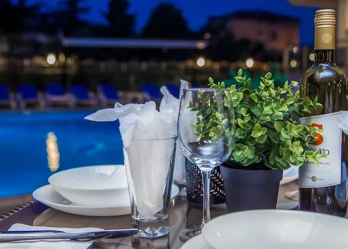 Hotel семеен адена Chernomorets