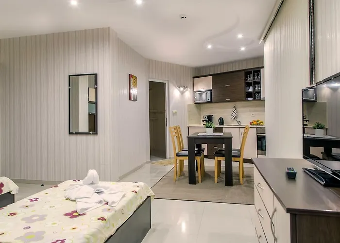 семеен адена Hotel 3*