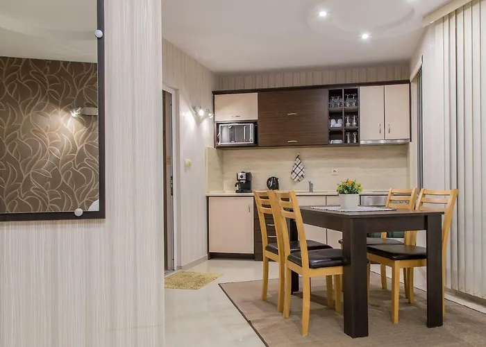 семеен адена Hotel 3*