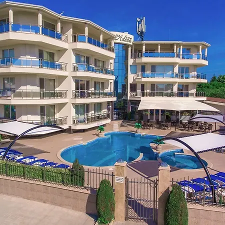 семеен адена